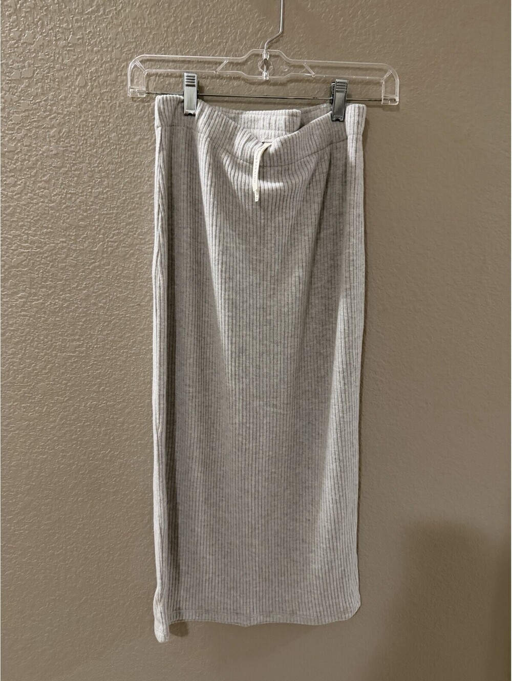 The Group By Babaton Aritzia Grey Ribbed Knit Skirt